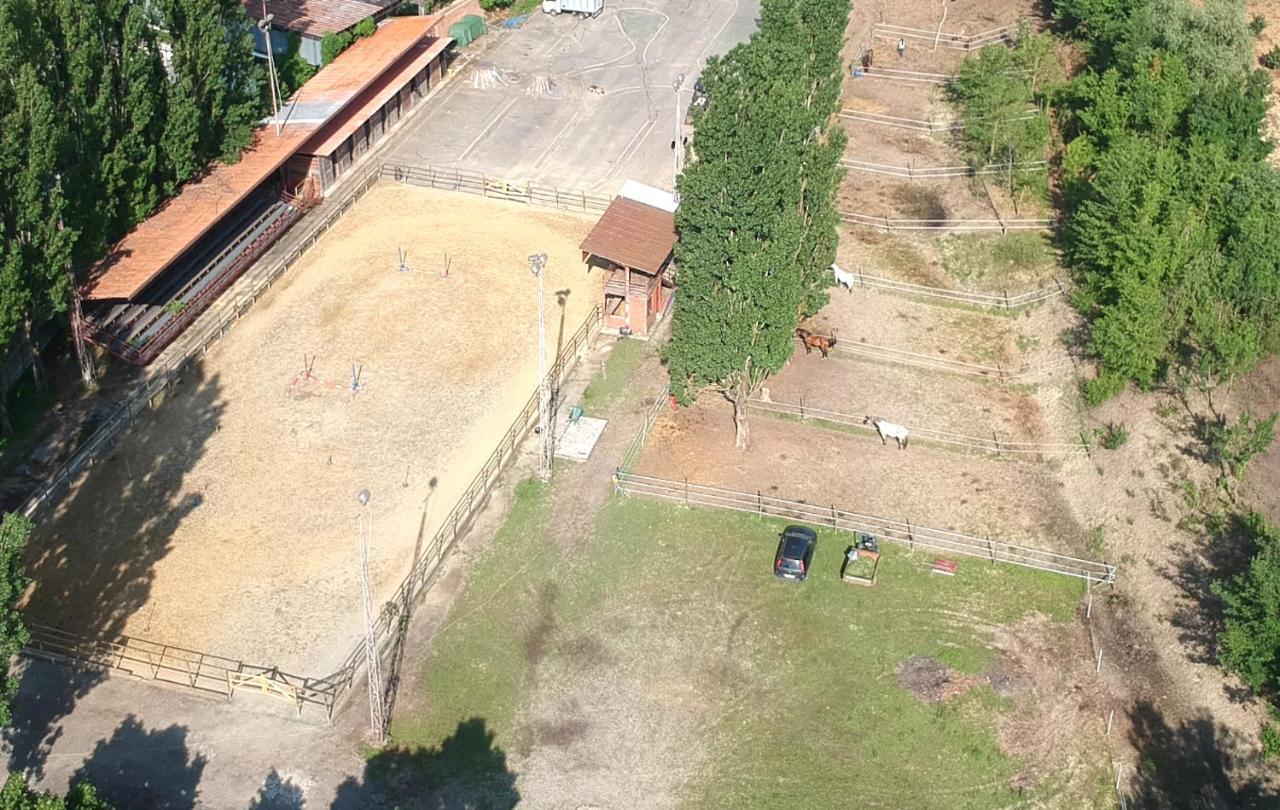 Albergo Torre Di Codana Montiglio Εξωτερικό φωτογραφία